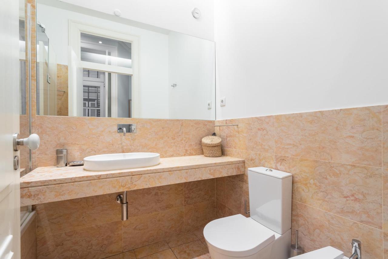 Baixa Cozy 2Br With Ac - By Lu Holidays Лісабон Екстер'єр фото